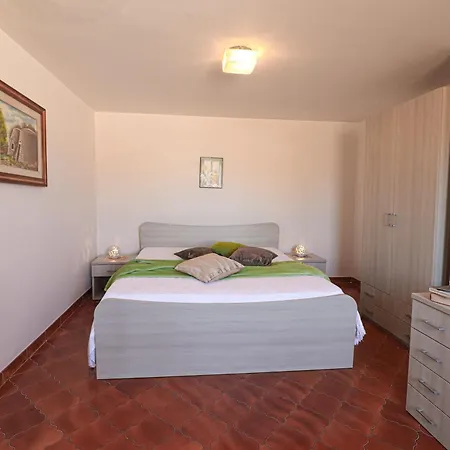 Casa Isabel A Appartement